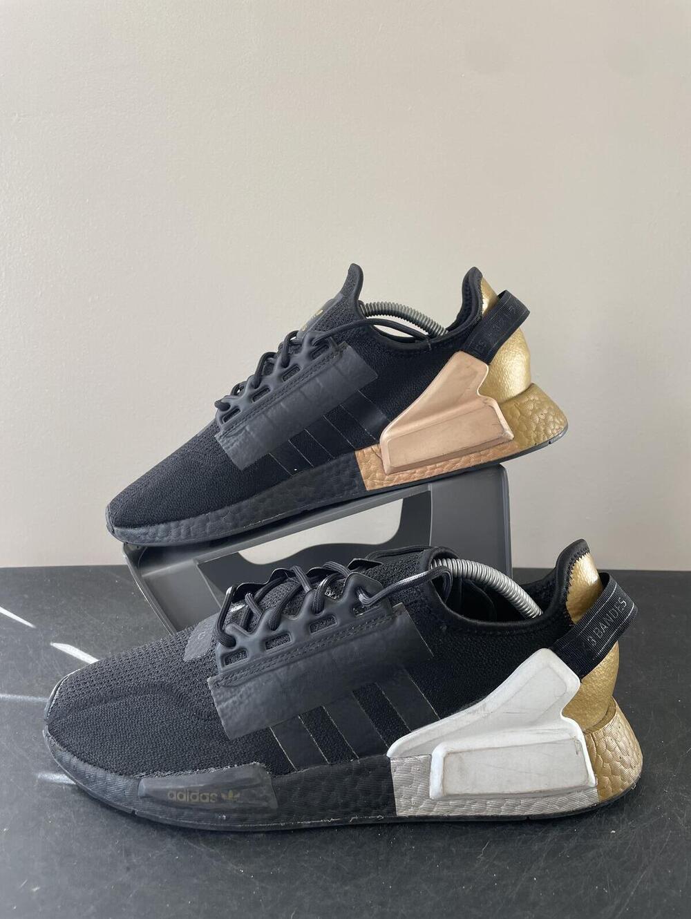 ADIDAS NMD R1 V2